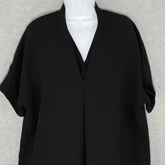 Vince Black Split Neck Top Short Sleeve Minimalist Size L Blouse Office Capsule - Picture 4 of 13